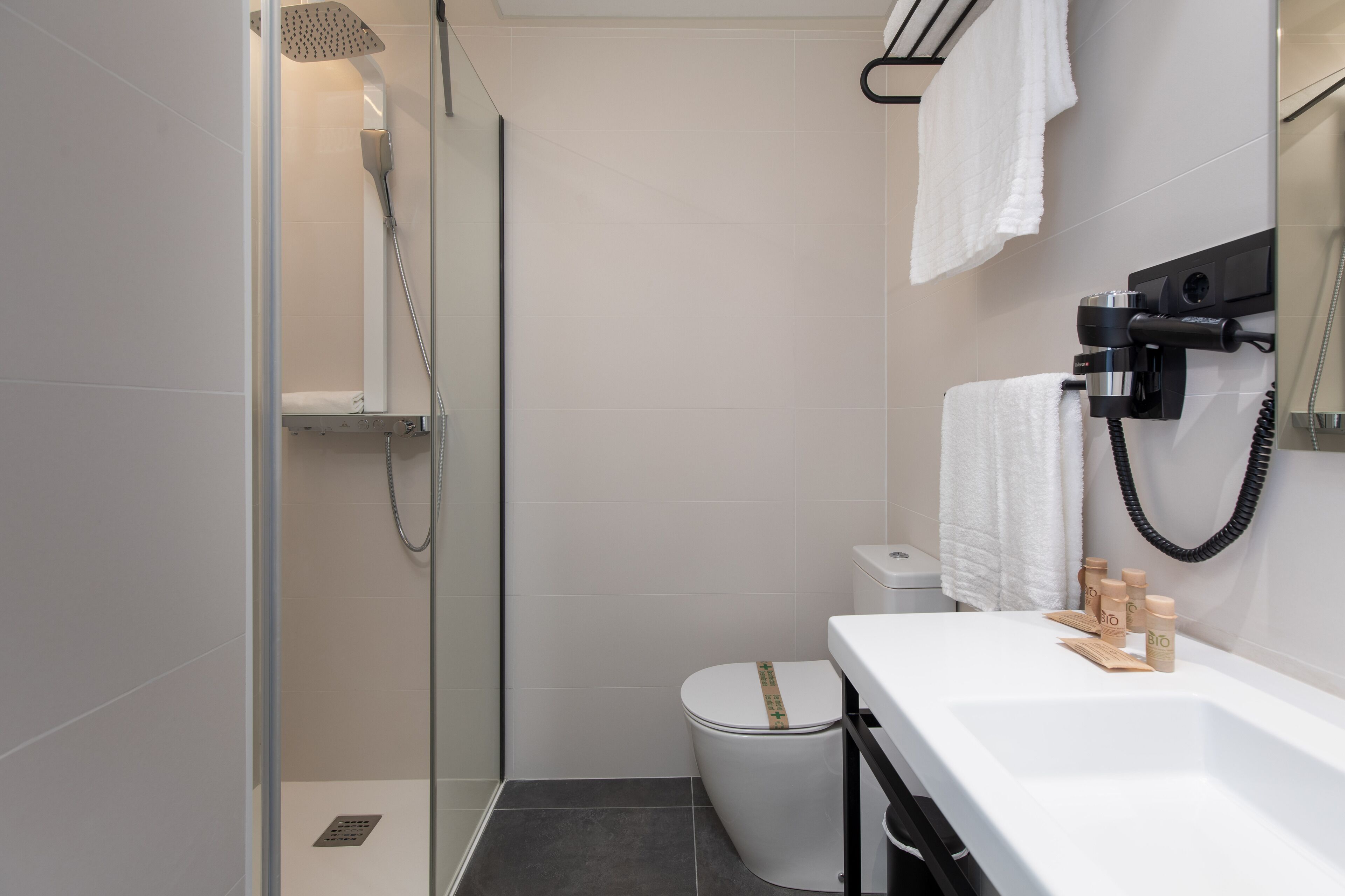 double room, terrace | bathroom | towels
