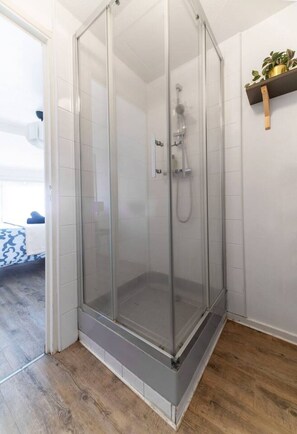 Hair dryer - Cosy designer apartment, downtown (Clermont-Ferrand)