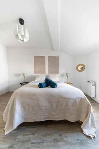 Cosy designer apartment, downtown