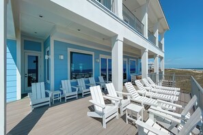 Terrace/patio - Another Round by GSVR | Beachfront w/ Pool & Elevator | Free Activities/Golf (Gulf Shores)