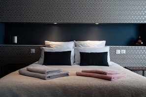 2 bedrooms, iron/ironing board, travel cot, free WiFi - Au NEUF MILLE, luxury apartment **** 2 steps from the port of Perros-Guirec (Perros-Guirec)