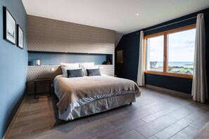 2 chambres, fer et planche à repasser, lit parapluie, Wi-Fi gratuit