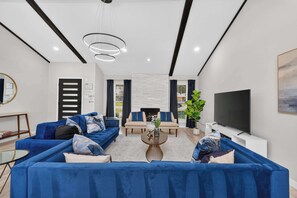 TV, fireplace, offices