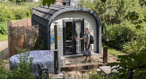 Cabana (Orme) | Decoració individual, mobiliari individual i habitacions insonoritzades