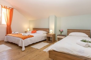 2 chambres, bureau, fer et planche à repasser, Wi-Fi