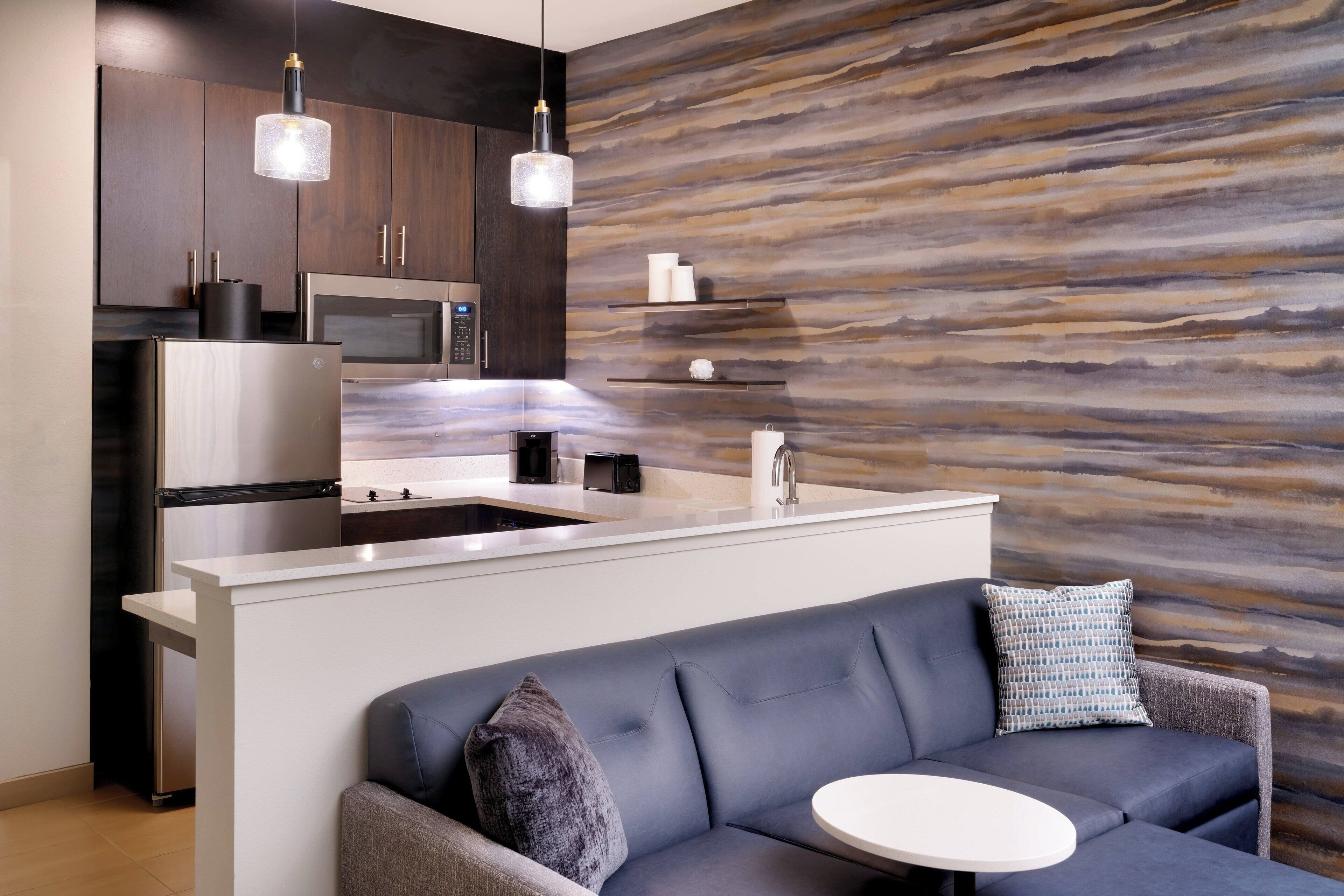 42-inch smart tv with satellite channels, tv, netflix