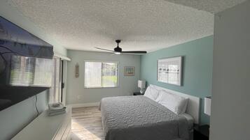 1 chambre, fer et planche Ă  repasser, Wi-Fi gratuit, draps fournis