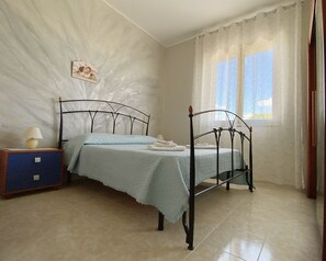 3 bedrooms, iron/ironing board, travel cot, free WiFi - "VILLA PEARL OF SICILY" WITH PRIVATE POOL (Fontane Bianche)