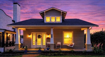 Spotless 5BR - 3ba - Firepit - GameRm - pet friendly - 6min to Downtown