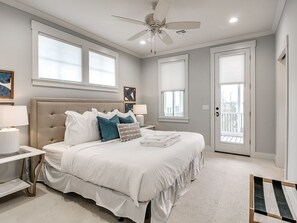 4 habitaciones, tabla de planchar con plancha, wifi y ropa de cama 