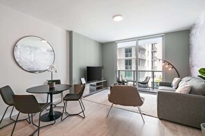 Televisio, työhuone