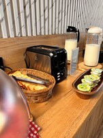 Desayuno continental incluido todos los días 
