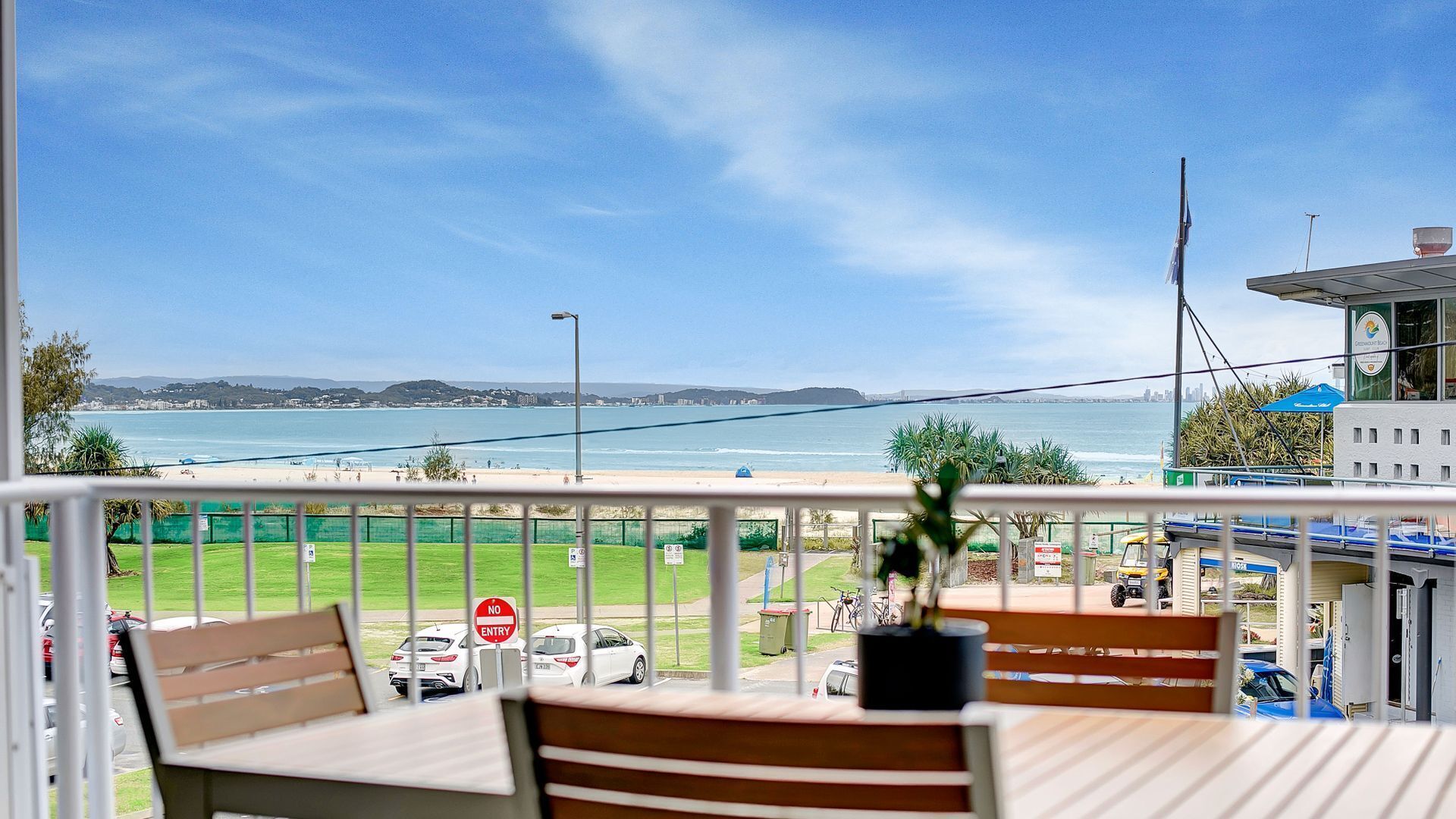 Beach Lodge Unit 7 -  Single Fin @ Greenmount - 2 bedroom unit right on Greenmount Beach Coolangatta