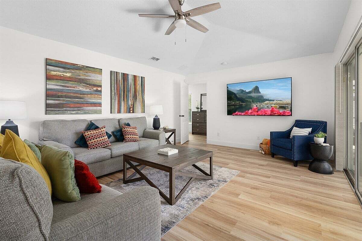 Smart TV, DVD player