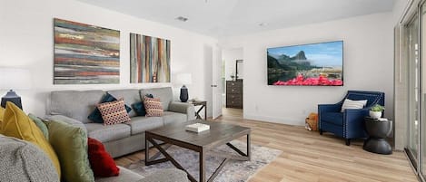 Smart TV, DVD player