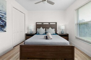 4 bedrooms, iron/ironing board, free WiFi, bed sheets
