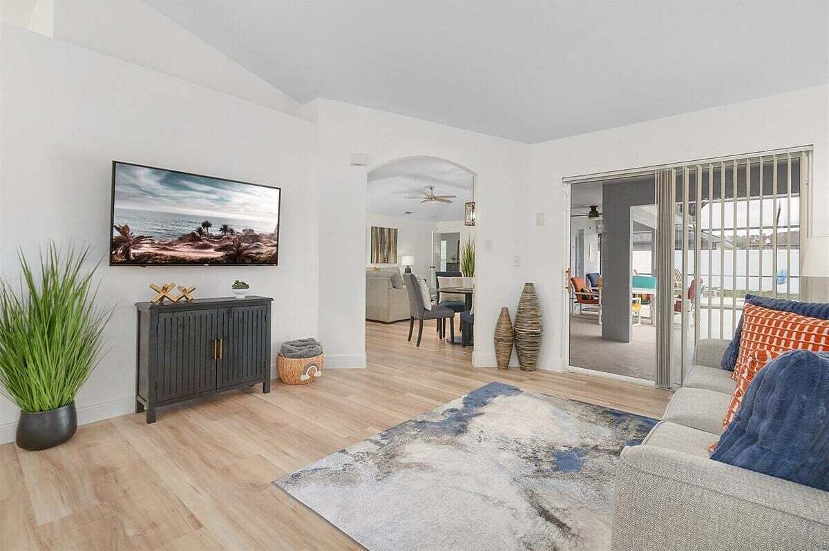 Smart TV, DVD player