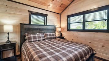 3 slaapkamers, een strijkplank/strijkijzer, gratis wifi, beddengoed