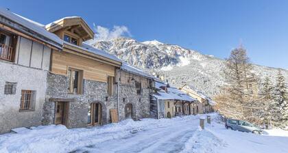 Apt Elise - Les Alberts/Montgenevre/Claree valley