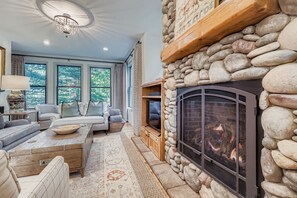 TV, fireplace, offices