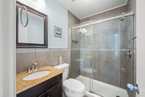Combined shower/bathtub