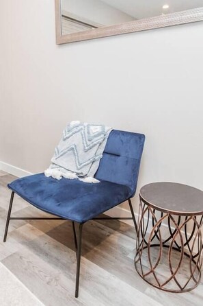 Interior - OSU 6D · Newly Renovated (6D) OSU/Central ❤Near EVERYTHING (Columbus)