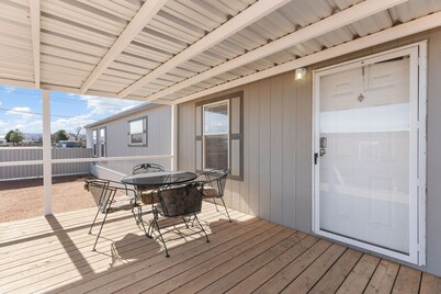 The Villa - Amazingly Comfortable King Beds