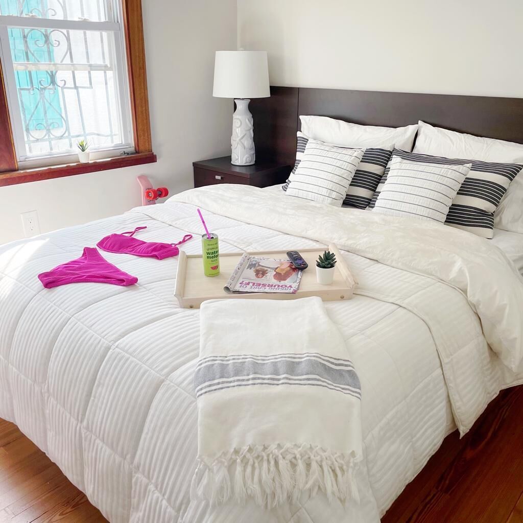 3 bedrooms, free WiFi, bed sheets