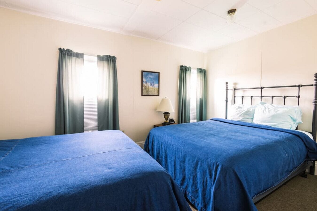 1 bedroom, desk, iron/ironing board, travel cot