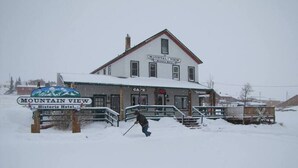 Exterior - Sleeps 6  - Historic Hotel in Centennial (Centennial)