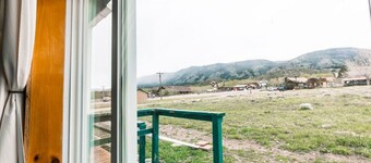 Sleeps 6 - Historic Hotel in Centennial