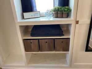 Interior - 1 BDRM apartment - Great Location! (Laramie)