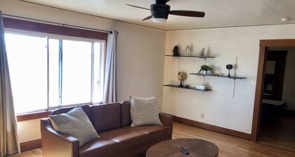 1 BDRM - Great Location!