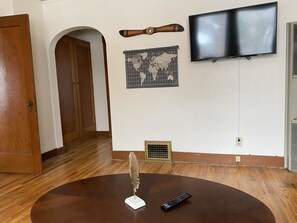 Interior - 1 BDRM - Great Location! (Cheyenne)