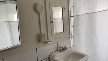 Hair dryer, towels