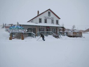Exterior - Queen Suite in Historic Centennial Hotel (Centennial)