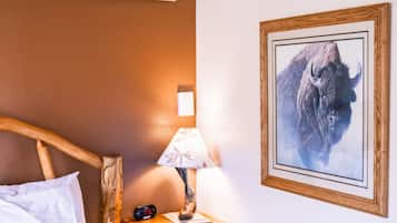 Iron/ironing board, travel crib, WiFi
