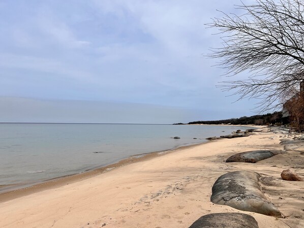 Nær stranden