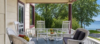 Charlevoix Lakeview Home - Sleeps 25!