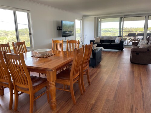 Free Wi-Fi, Ideal holiday location, long beach