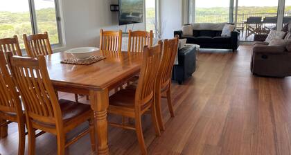 Free Wi-Fi, Ideal holiday location, long beach