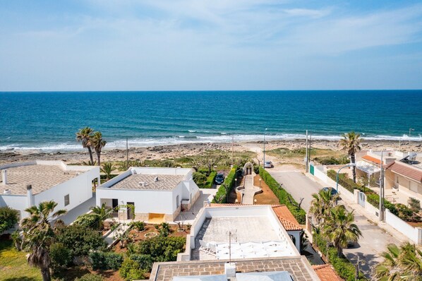 Am Strand, Liegestühle