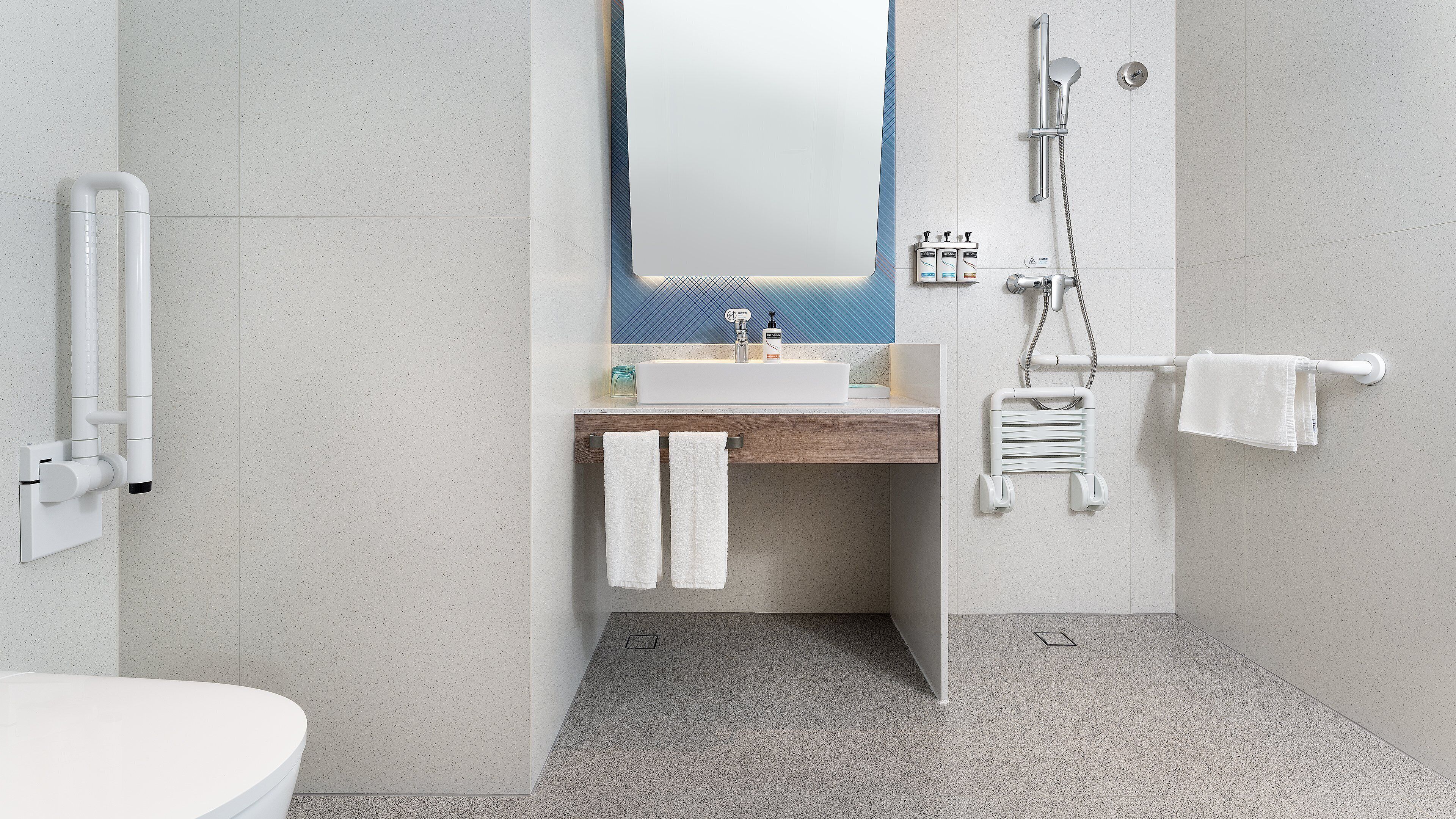 Photo - Holiday Inn Express Qingdao Shibei by IHG