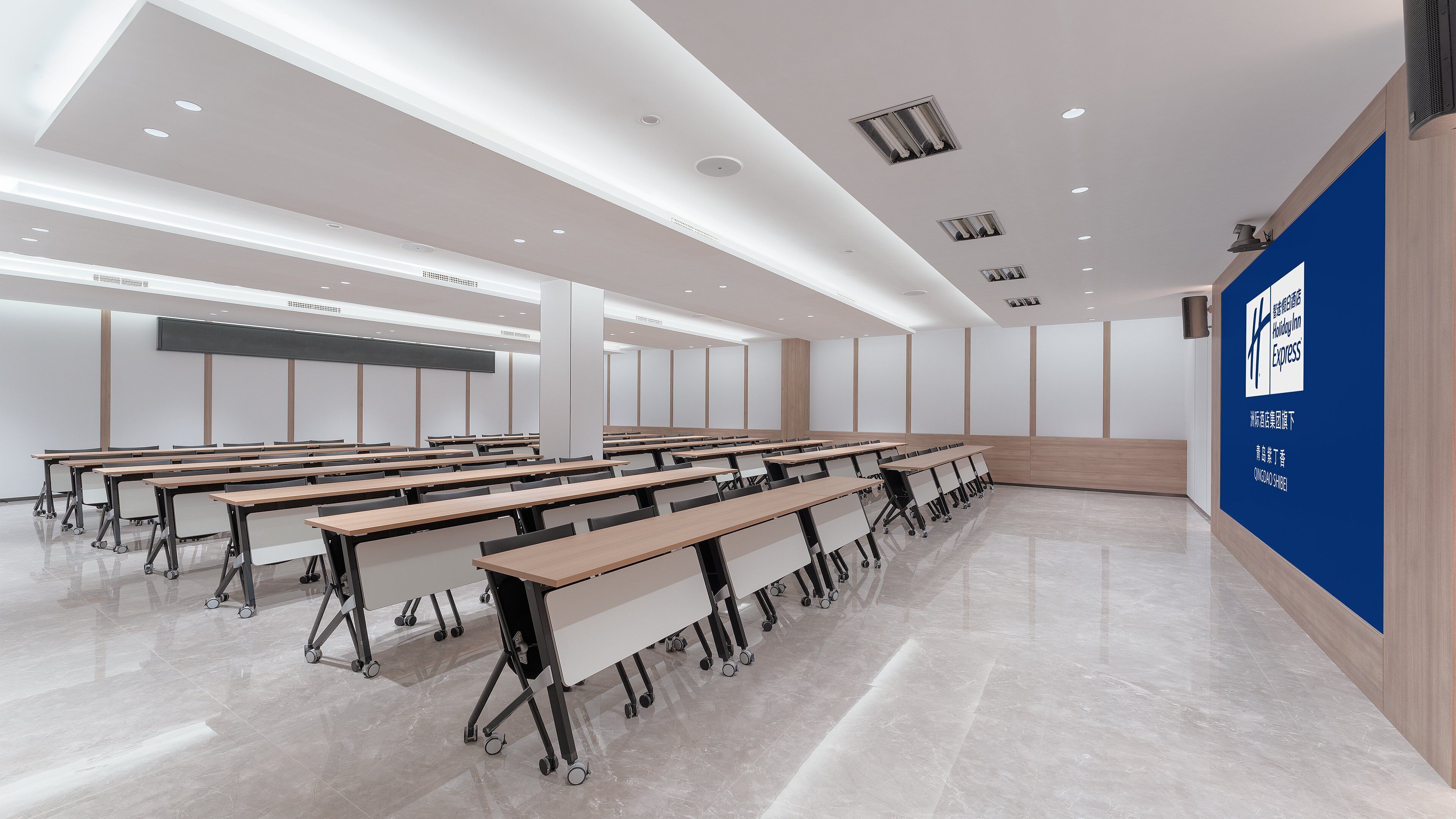 Photo - Holiday Inn Express Qingdao Shibei by IHG