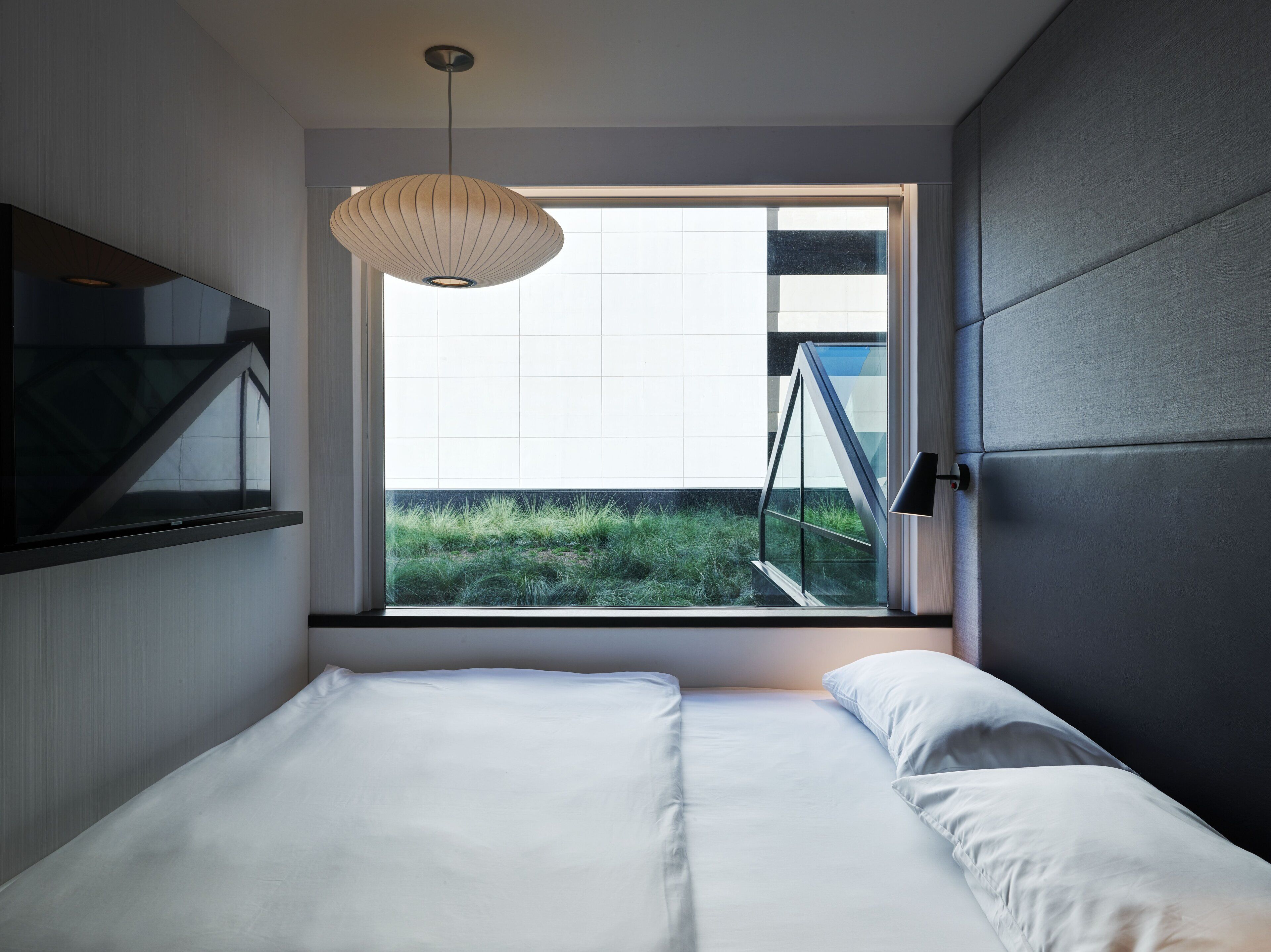 room, 1 king bed | 1 bedroom, premium bedding, pillow-top beds, in-room safe