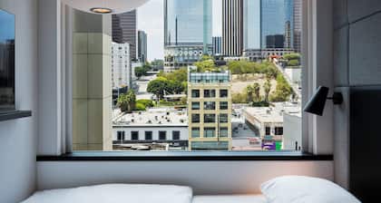citizenM Los Angeles Downtown