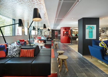 citizenM Paris Champs Elysees - Image 5