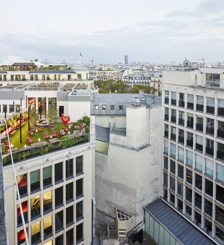 citizenM Paris Champs Elysees - Image 38