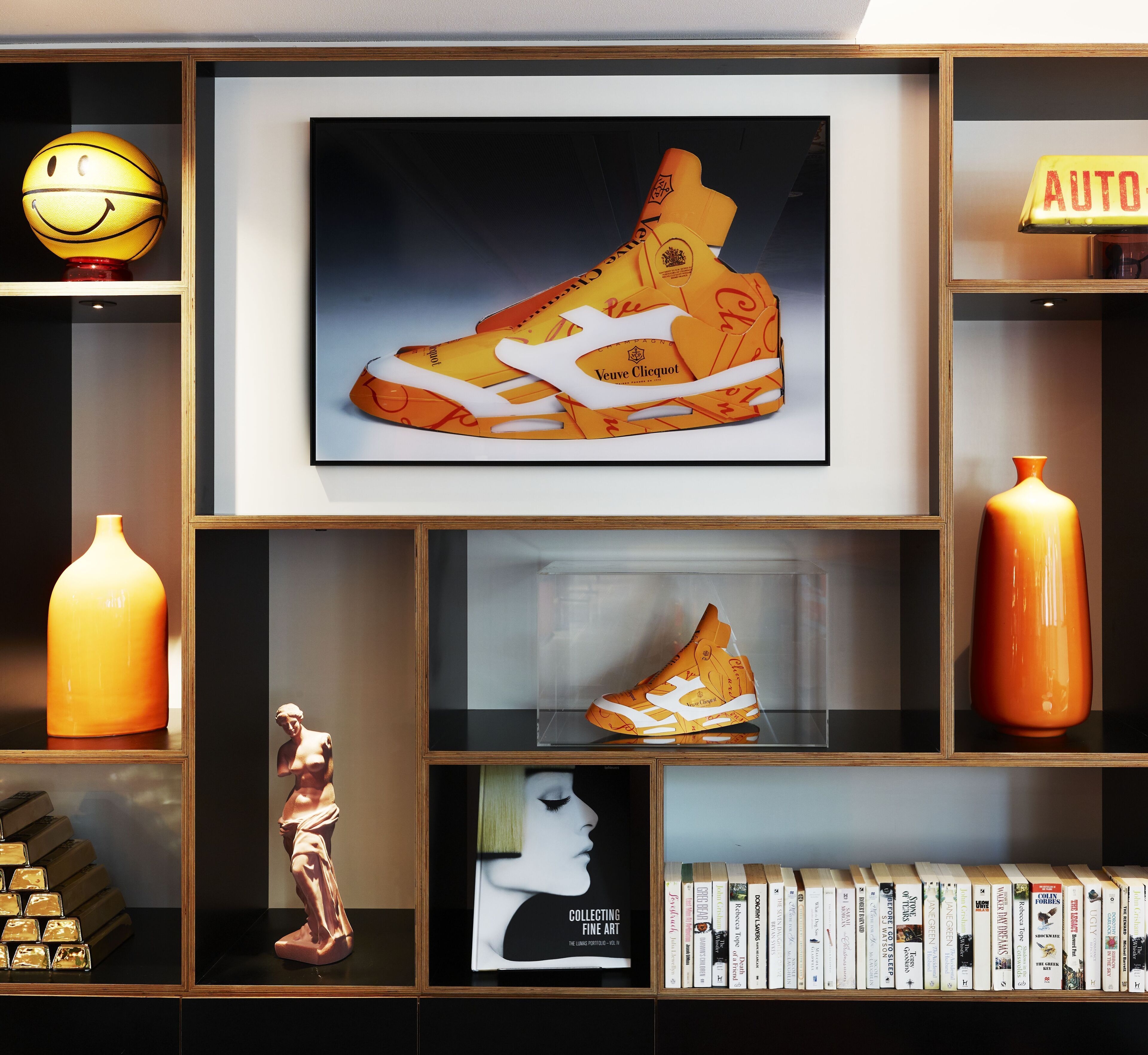 lunch and dinner served