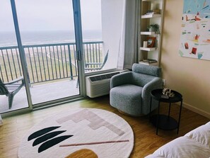 Interior - Condo right on the beach! Stunning seventh floor views! (Galveston)